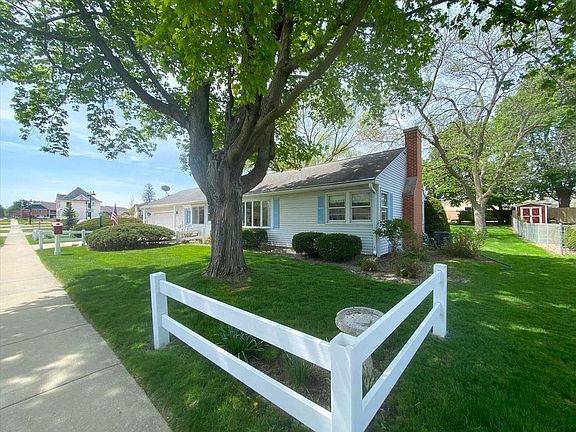 4th image of 106 S Franklin St