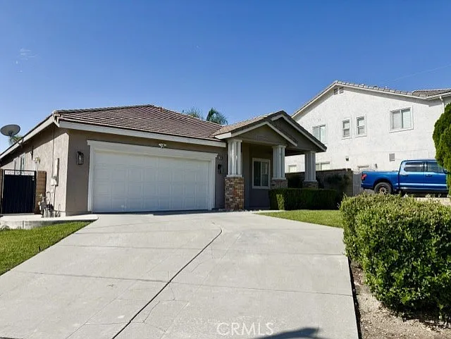 3 bed, 1994 sqft, $3,950 — Photo 2