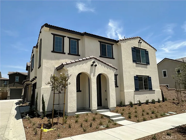 4209 S Malagon Privado — Photo 1