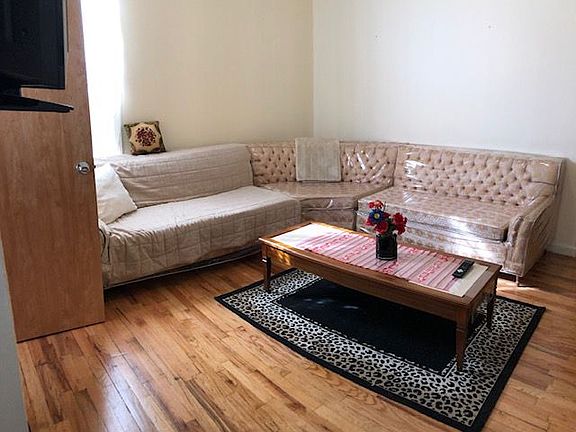 5th image of 2812 41st St APT 1F