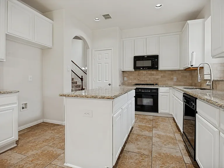 3821 Sandlin St — Photo 17