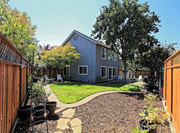 3rd image of 1571 Saint Regis Dr
