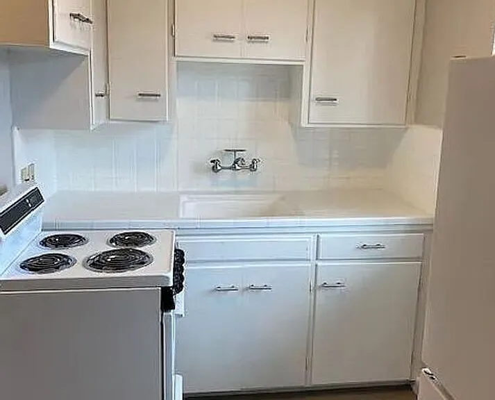 11527 28th Ave NE #204 — Photo 4