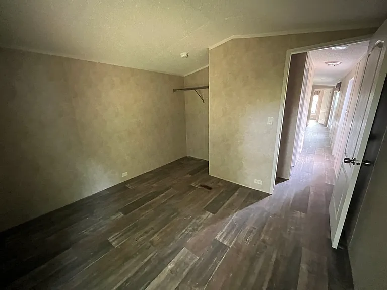 100 Tuckaway Dr #15 — Photo 9