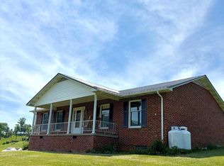 108 Meredith Ln, Tazewell, VA 24651