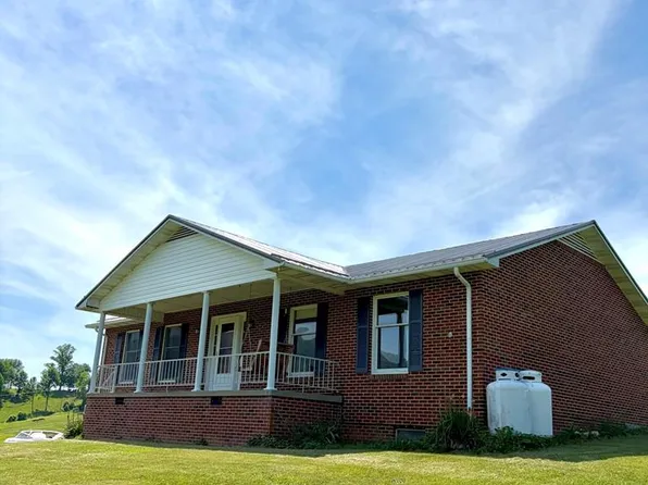 108 Meredith Ln, Tazewell, VA 24651