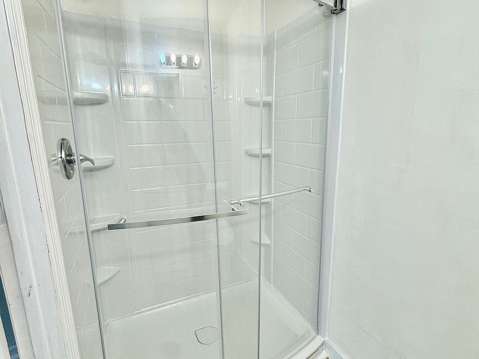 1st image of 4019 Niagara St #1