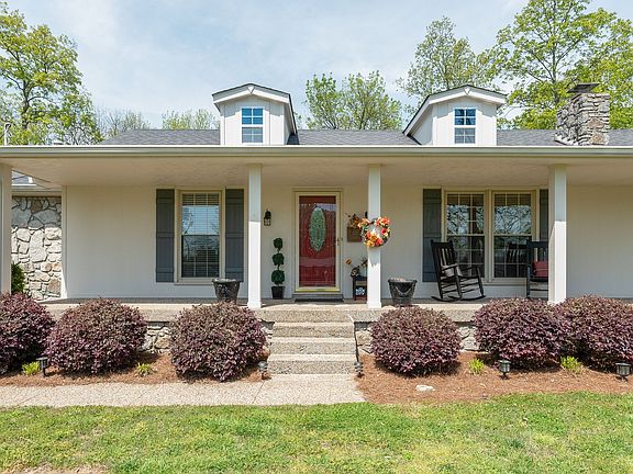 4th image of 1519 Smith Dr