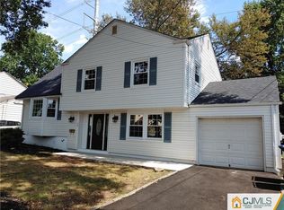 29 Hill Rd, Edison, NJ 08817