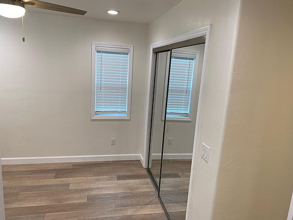 4th image of 4428 52nd St