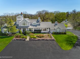 130 Brinker Rd, Barrington, IL 60010