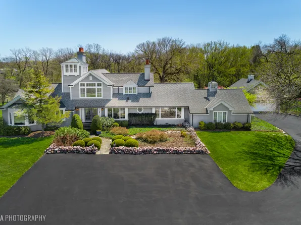 130 Brinker Rd, Barrington Hills, IL 60010