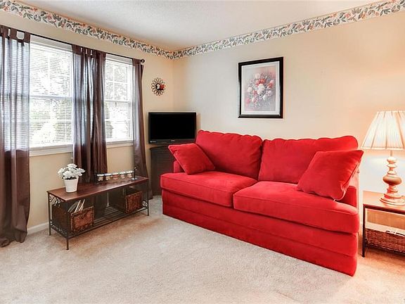 2nd image of 43 Park Pl