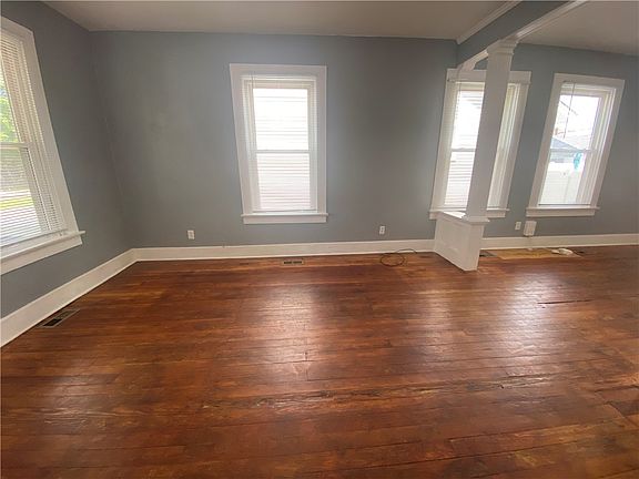 3rd image of 1509 Nicklin Ave