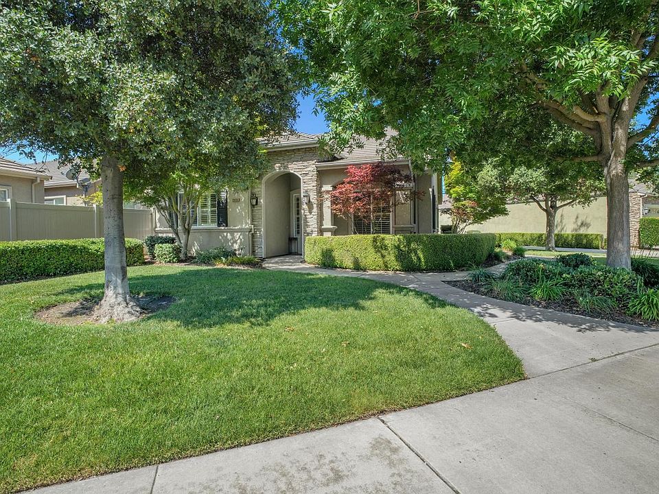 1st image of 2431 Cypress Point Dr