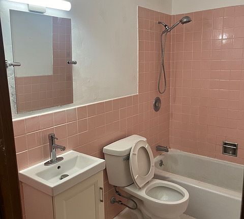 2nd image of 2939 Dubuque St #5N