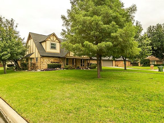 2nd image of 1010 Kingston Ct