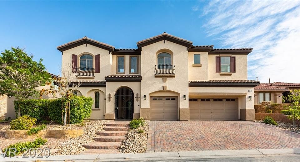 2nd image of 8247 Bella Famiglia Ave
