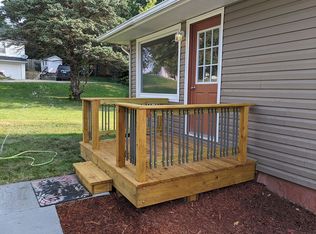 405 Hillcrest Dr, Plattsmouth, NE 68048