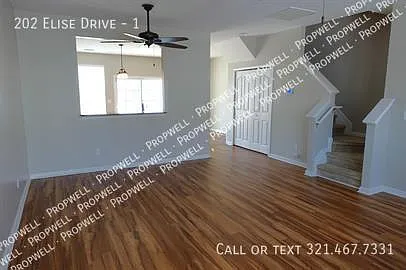 3 bed, 2.5 bath, 1574 sqft, $1,595 — Photo 4