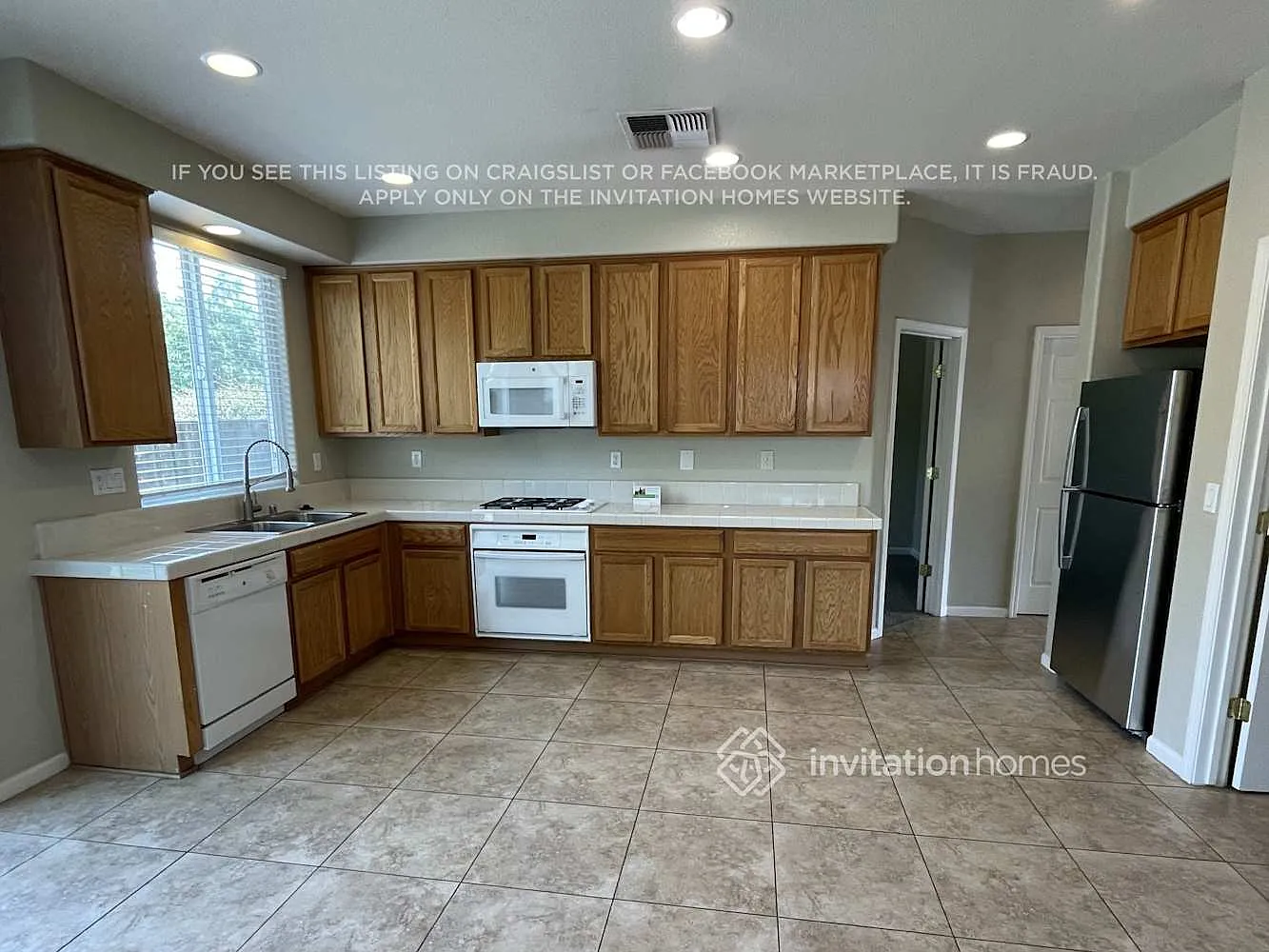 112 Glenwood Cir Roseville, CA 95678 — Photo 4