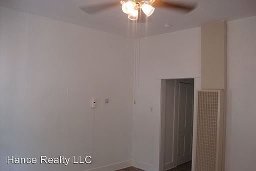 3rd image of 136 E Dullnig Ct