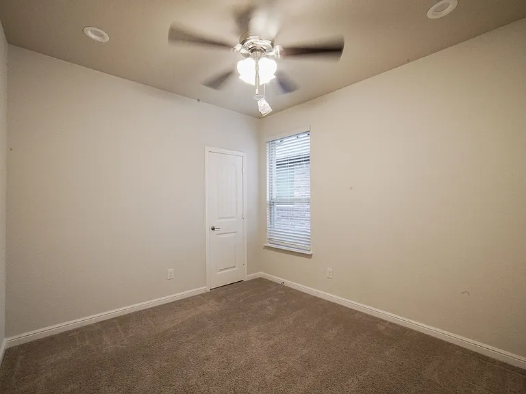 4004 Stone Trail Dr — Photo 18