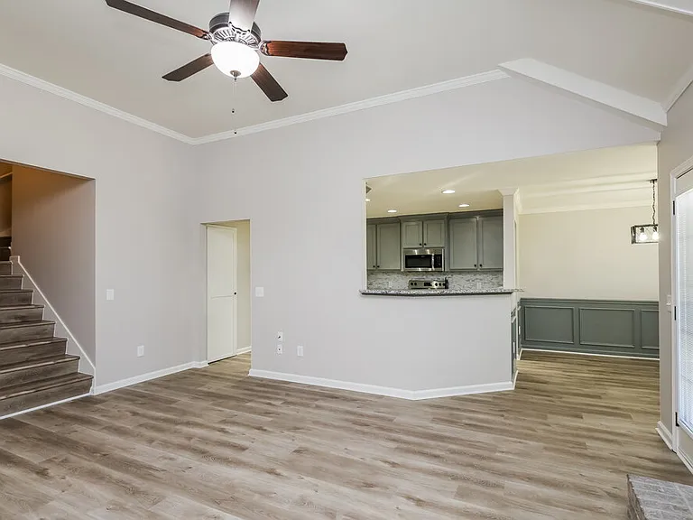 844 Pinnacle Dr — Photo 8