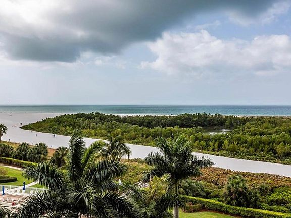 2nd image of 440 Seaview Ct #604