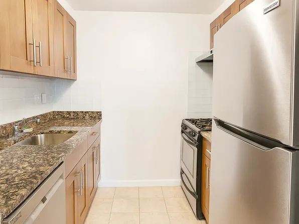 60-70 Woodhaven Boulevard image 3 of 13