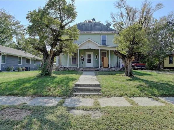 513 W Locust St, Plattsburg, MO 64477