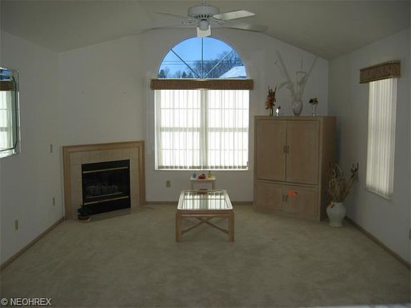4th image of 8268 Cyrus Ln