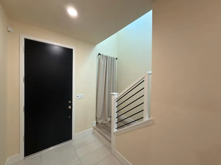2897 E Tamarind Dr — Photo 9
