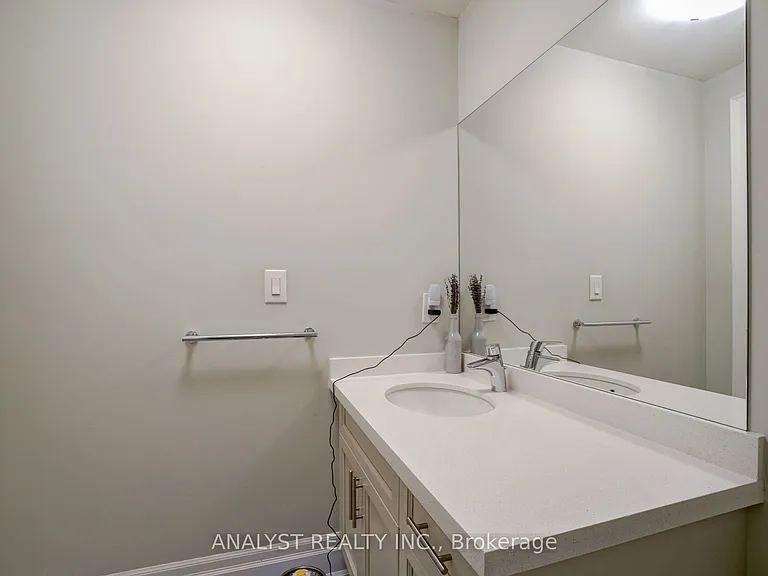 10425 Islington Ave #218 — Photo 17