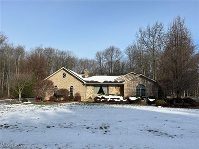 15868 Kenwood St, Middlefield, OH, 44062