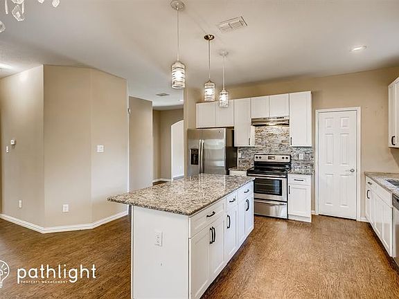 4th image of 1518 Avenue B