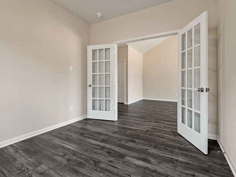 345 Fastboy Ln — Photo 4