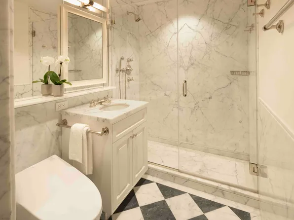 15 East 69th Street image 13 of 20