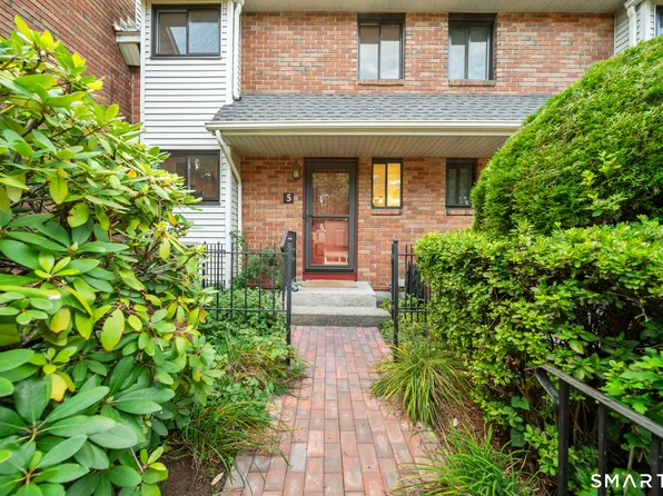 5 Danforth Lane #5, West Hartford, CT 06110
