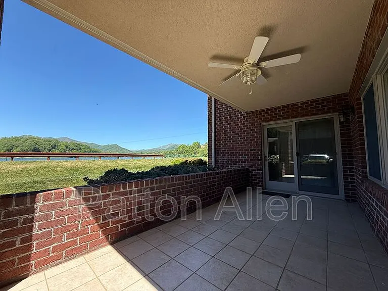 1465 S Lakeshore Dr #E2 — Photo 8