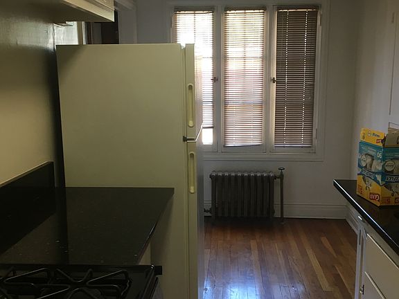 3rd image of 1119 N Lafayette St APT 16