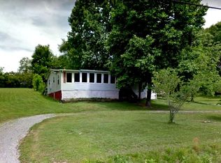 2915 Distillery Rd, Greenbrier, TN 37073