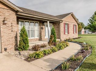 6430 Black Rail Dr, Moro, IL 62067