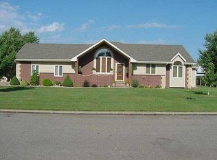 913 Park Rd, Rose Hill, KS 67133