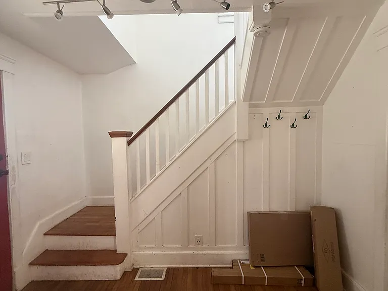 Progress St — Photo 4