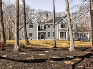 18 Ledgewater Drive, Kennebunk, ME 04043