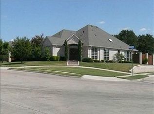 2204 High Pointe Dr, Corinth, TX 76210