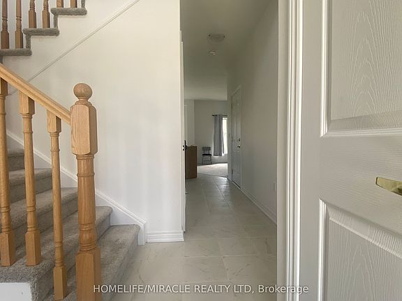 3rd image of 143 Devonleigh Gate
