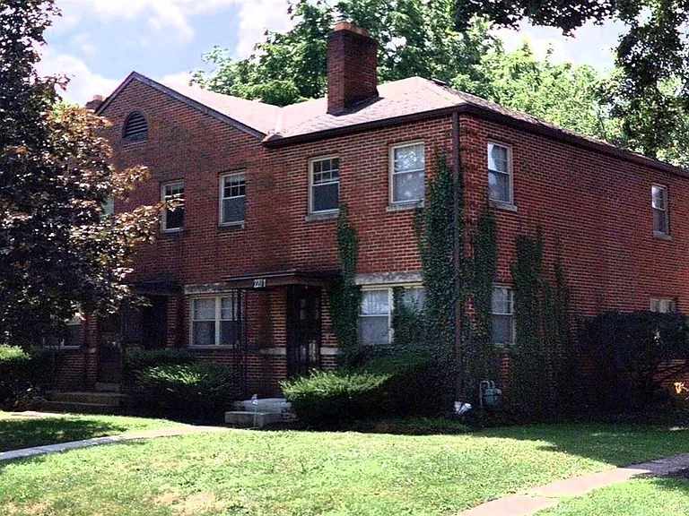 2205 Charles St #2205 — Photo 1