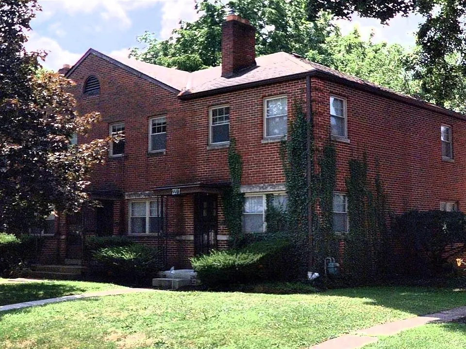 2205 Charles St #2205